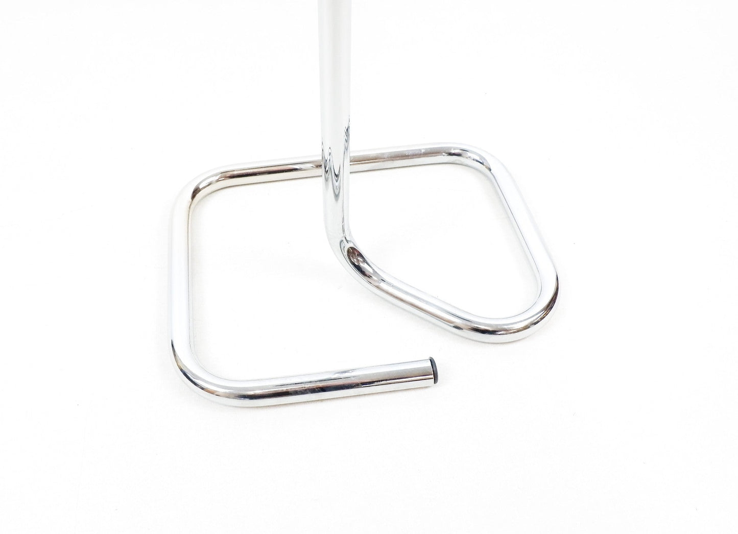 Chrome Wheel & Tyre Storage Post / Spike - Race Rally Supplies
