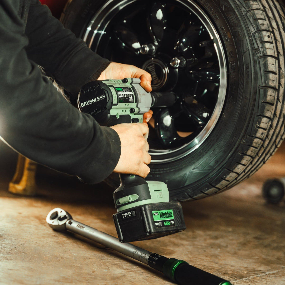 TYPE18 18v High Torque Impact Wrench, 3/8" Ratchet, 1x 2.0 Ah & 2 x 5.0Ah batteries, Sockets (Box Kit) - Race Rally Supplies