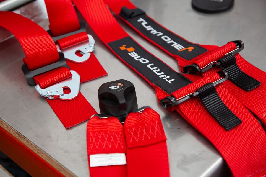 Turn One 6-Point HANS Racing Harness (FIA 8853-2016)