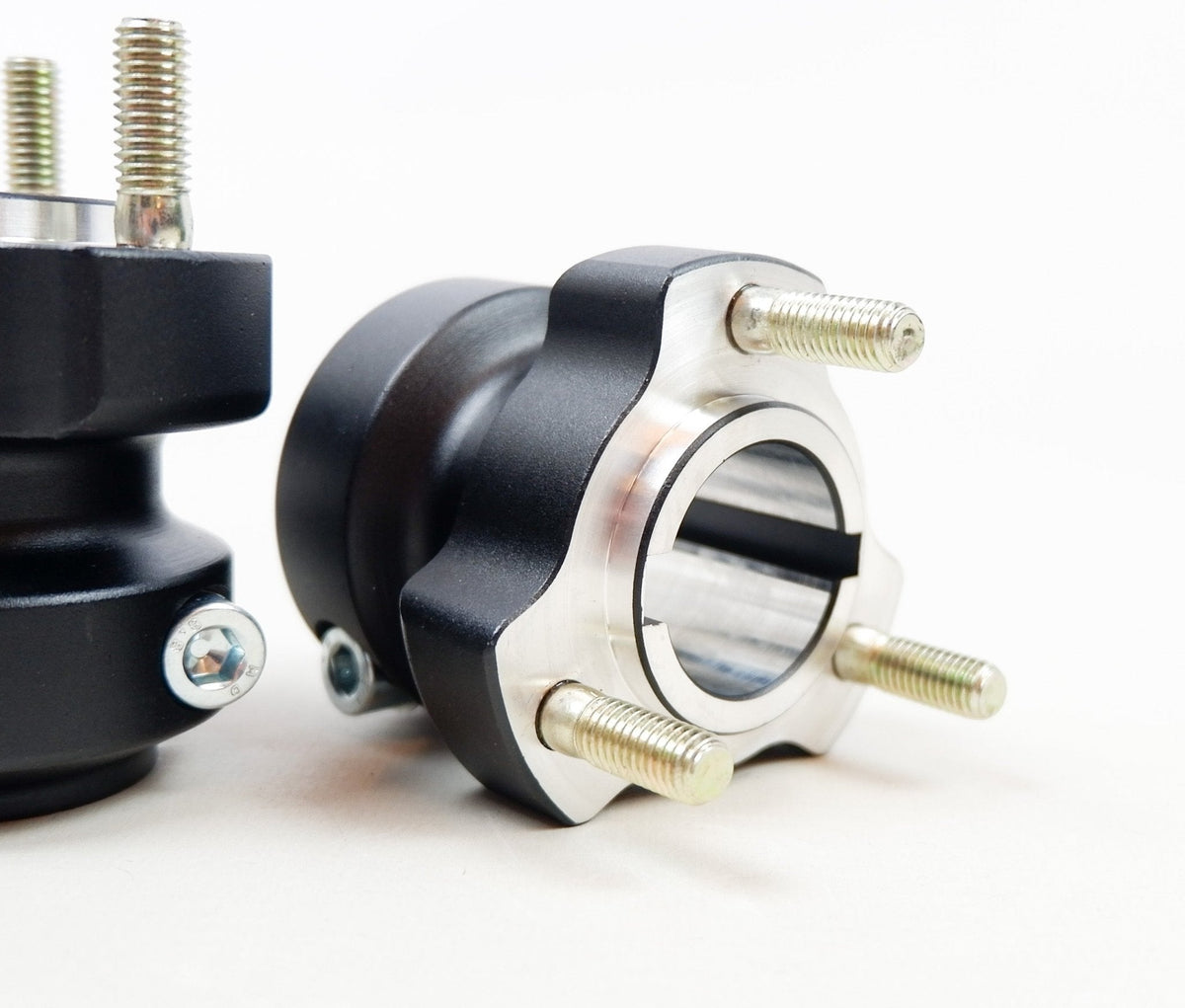 Set of Black 30mm x 62mm Rear Hubs - Race Rally Supplies