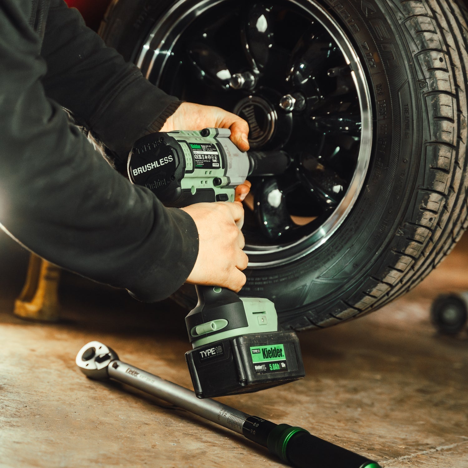 TYPE18 18v High Torque Impact Wrench, 3/8" Ratchet, 1x 2.0 Ah & 2 x 5.0Ah batteries, Sockets (Box Kit) - Race Rally Supplies